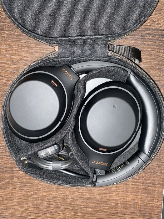 Casti Wireless Sony XM4