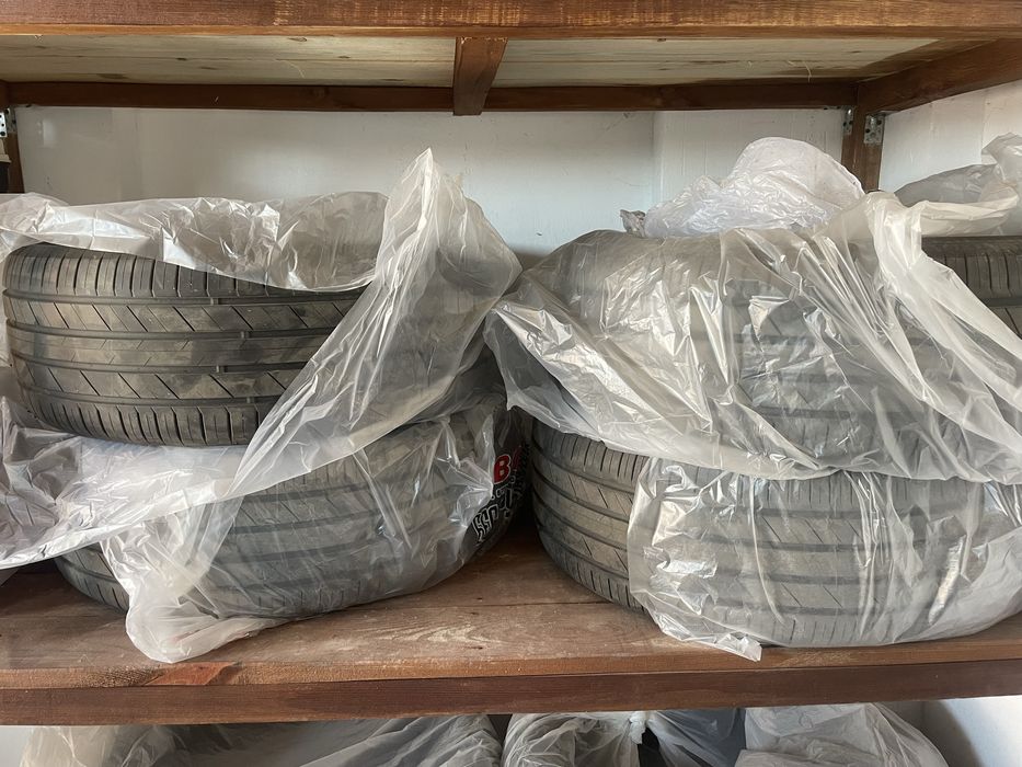 Продам комплект резины с дисками