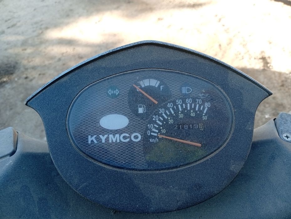 Vând scuter Kymco defect