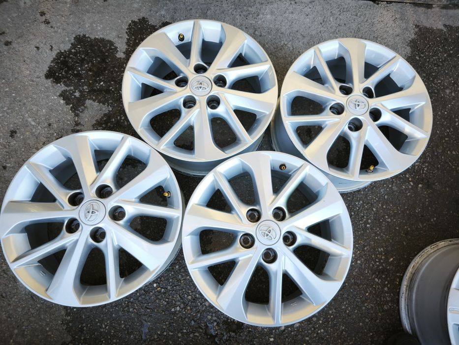 16" оригинални алуминиеви джанти за Toyota Corolla.