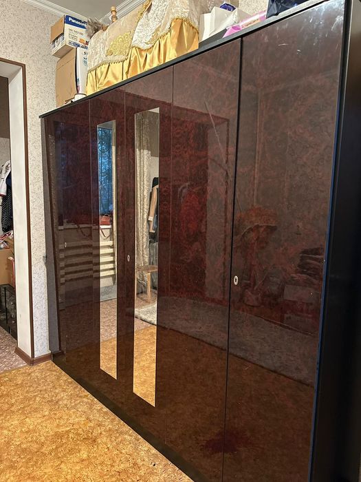 Продам шифоньер в хорошем состоянии