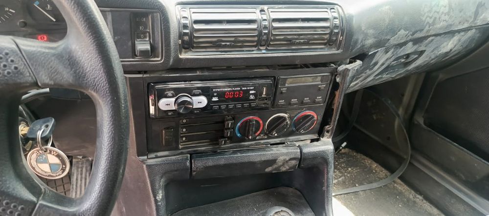BMW E34. 2.5  ванус