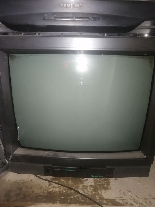 Цветной телевизор