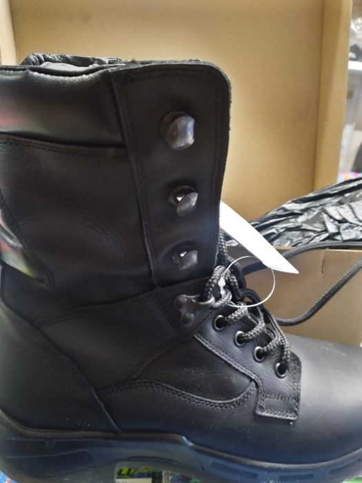 Зимни обувки боти