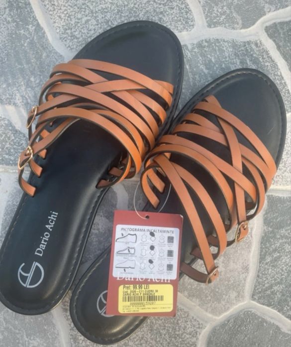 Slapi pentru femei