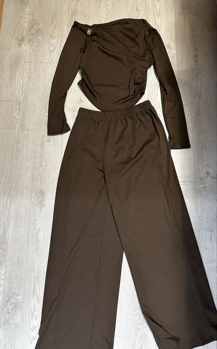 Дамски оребрен комплект блуза и панталон