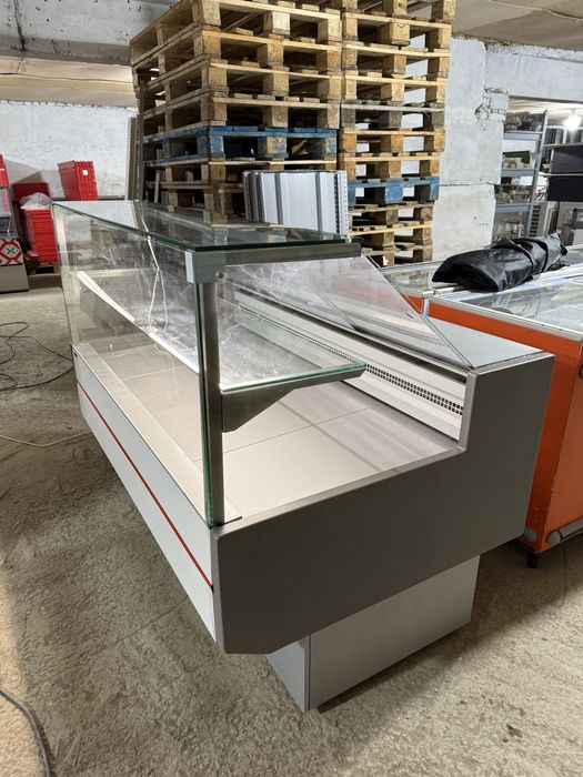 Витрина холодильная универсальная б/у