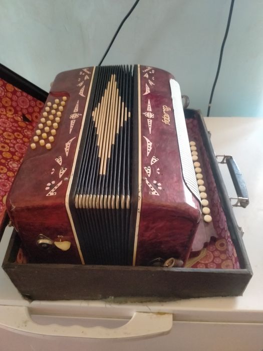 Продам Баян аккордеон