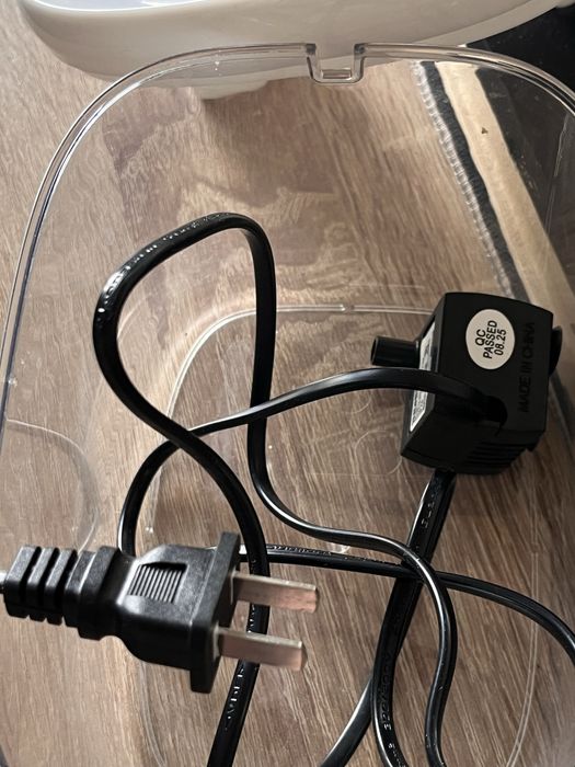 Продам автопоилку (фонтан)