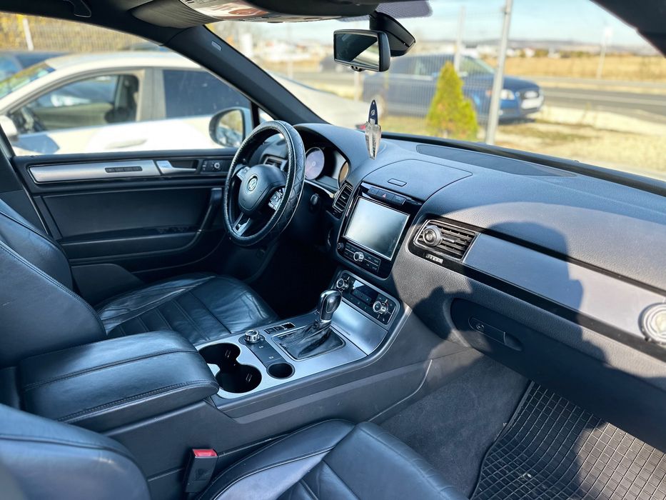 VOLKSWAGEN Touareg 2012 — imagine 5