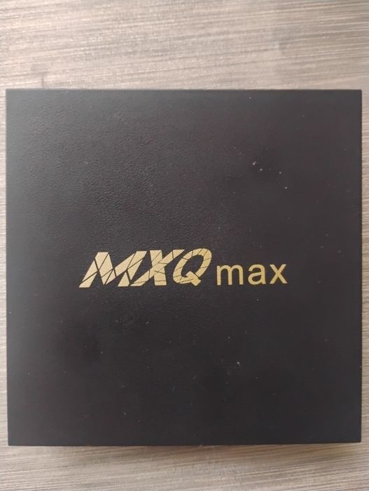 Декодер за интернет телевизия MXQ max
