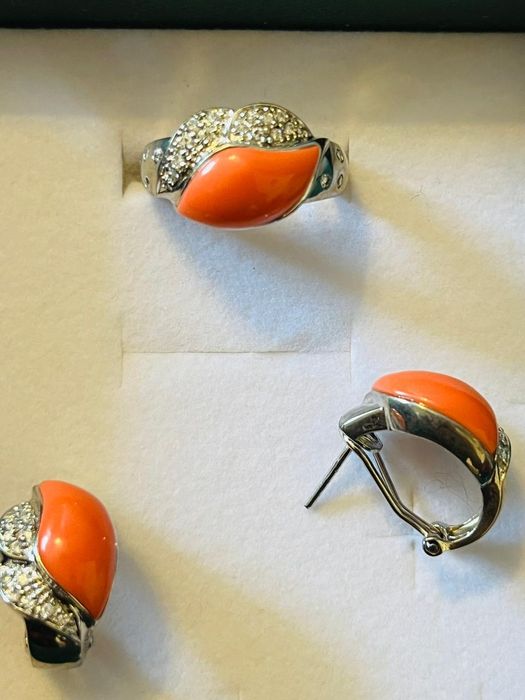 Комплект из серебра серьги и кольцо 925 проба