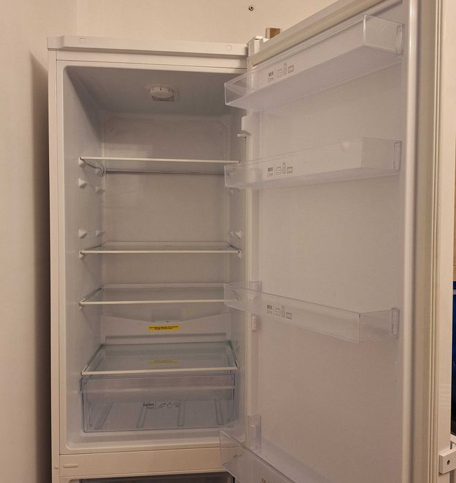 Combina frigorifica Arctic