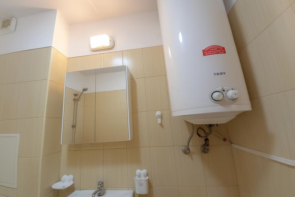 Дава се под наем Двустаен апартамент в Пловдив, Кършияка - 65 кв.м за 408 € - Снимка #3