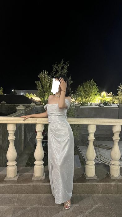 Продается платье.Надевалось 1 раз на выпускной.