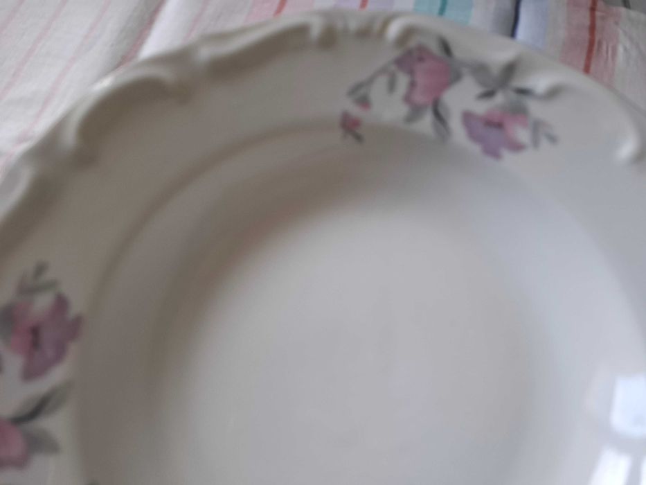 Ретро чинии в бароков стил