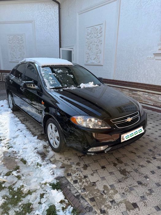 Jentra 2023-yil qora rang