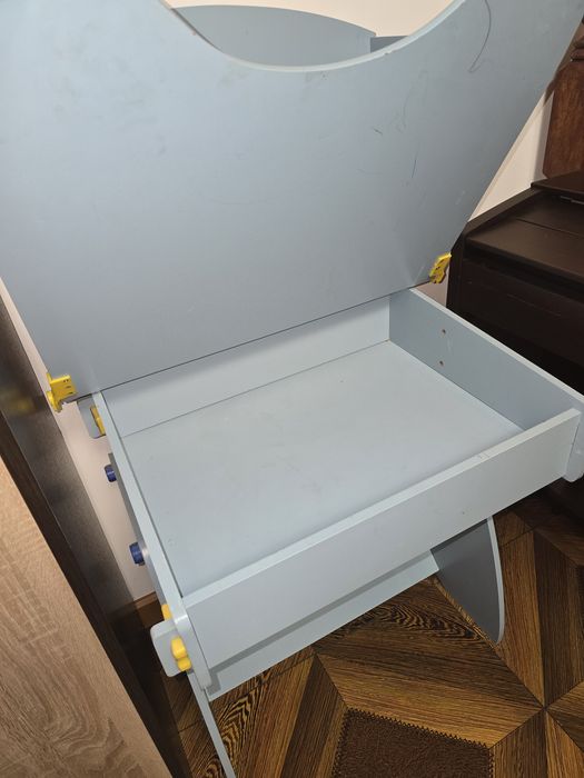 Парта и стул для школьника