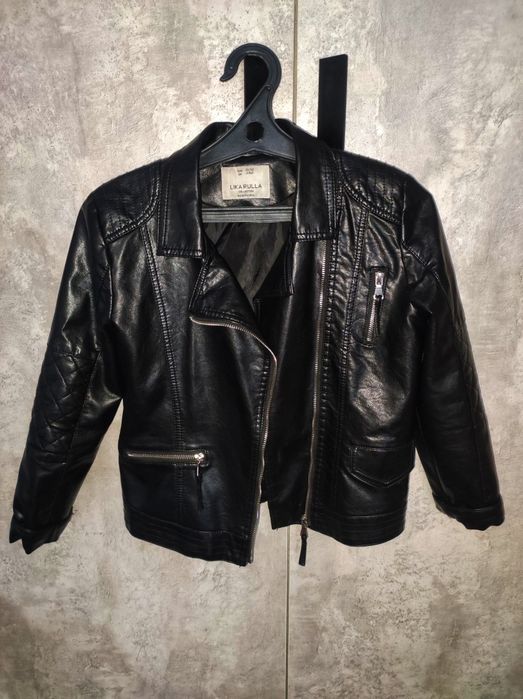 Продаю детскую куртку