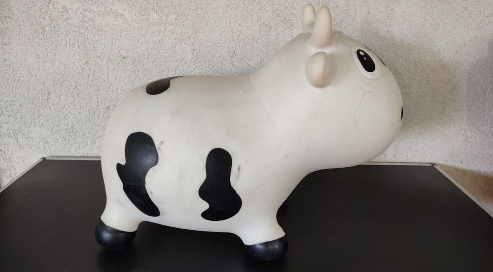 jucarie vacuta  gonflabila balon vaca copii baieti fete 4 5 6 ani