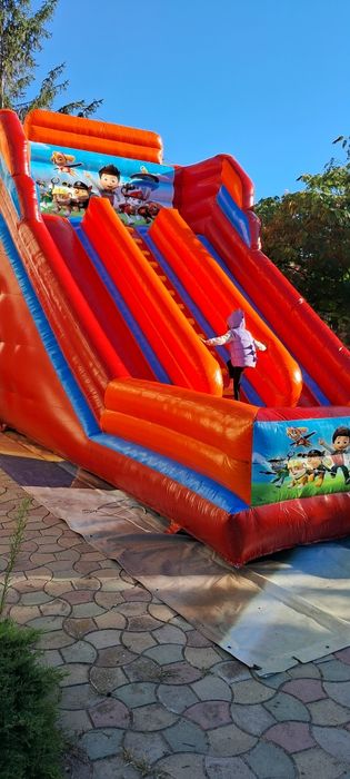 Tobogan gonflabil de închiriat!