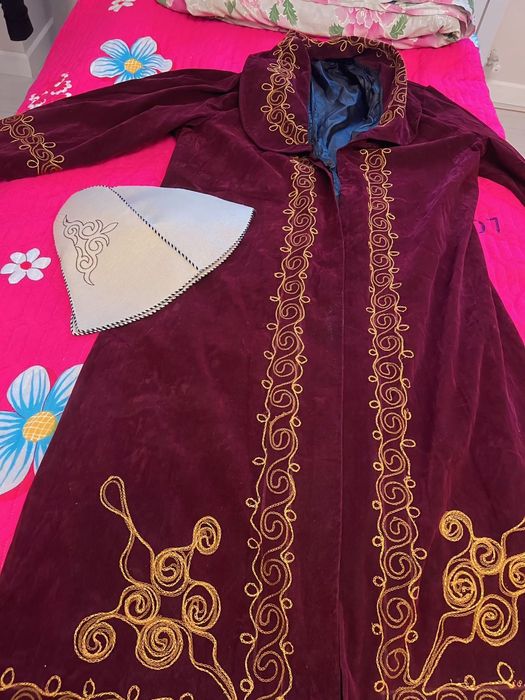 Шапан и шапка бордовый