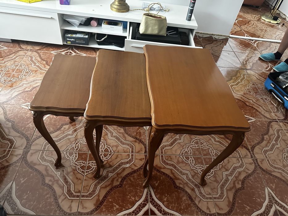 Set 3 măsuțe din lemn masiv – Vintage / Retro – 3 dimensiuni