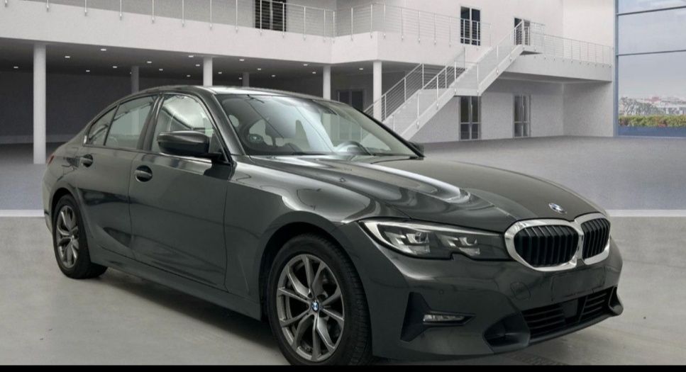 BMW Seria 3 G20 320d 190cp Individual Ceasuri Distronic Lane cârlig
