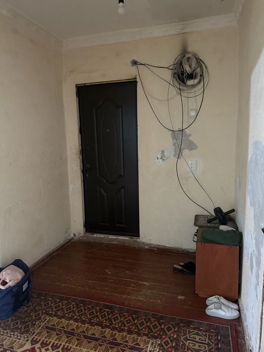 СРОЧНАЯ ПРОДАЖА, 3 комнатная кравтира, Город Чирчик, 1-й микрарайон
