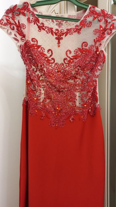 Вечерние платья, 44-46 размер