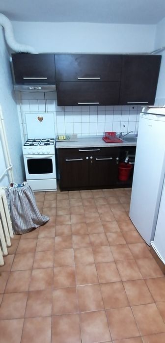 Închiriez garsonieră
