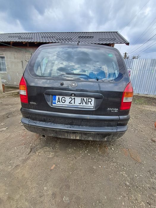 Opel Zafira an 2001