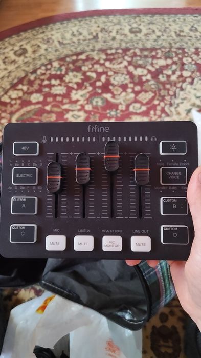 Микрофон fifine и аудиокарта fifine для стримеров