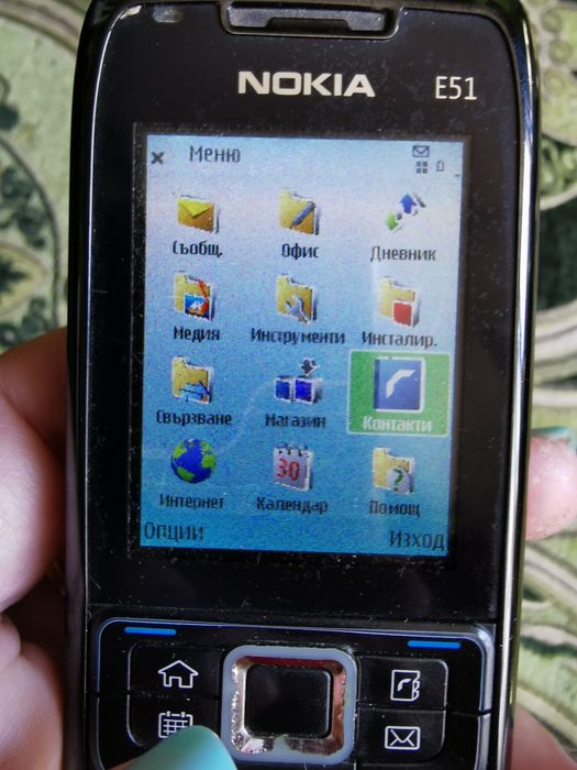 Продавам Nokia E51
