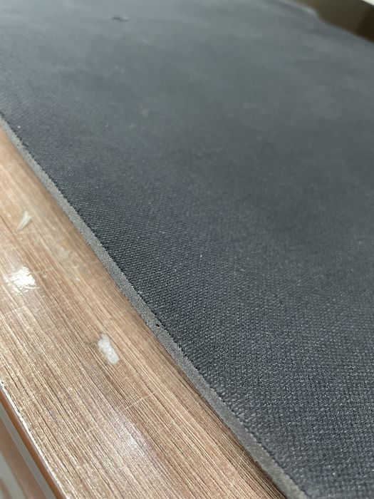 Обивка/уплотнитель капота Бмв Х5 Е53