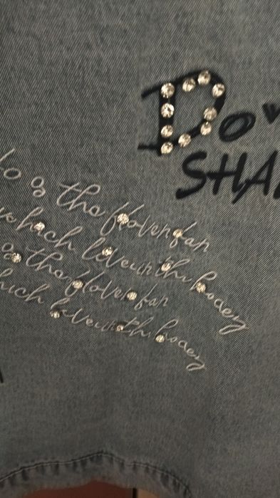 Продам джинсовую куртку в отличном состоянии