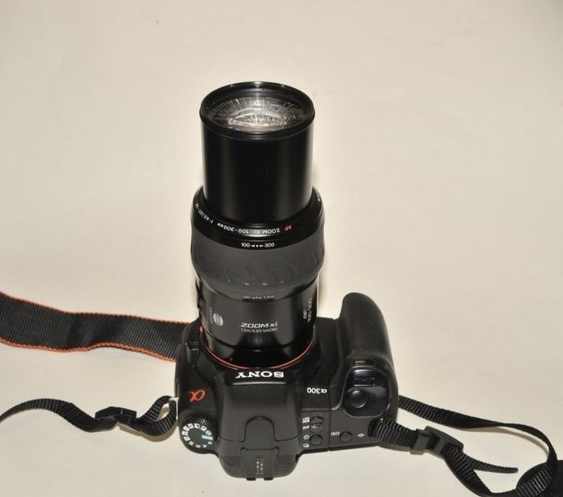 Sony A300 DSLR, пълен комплект,два обектива