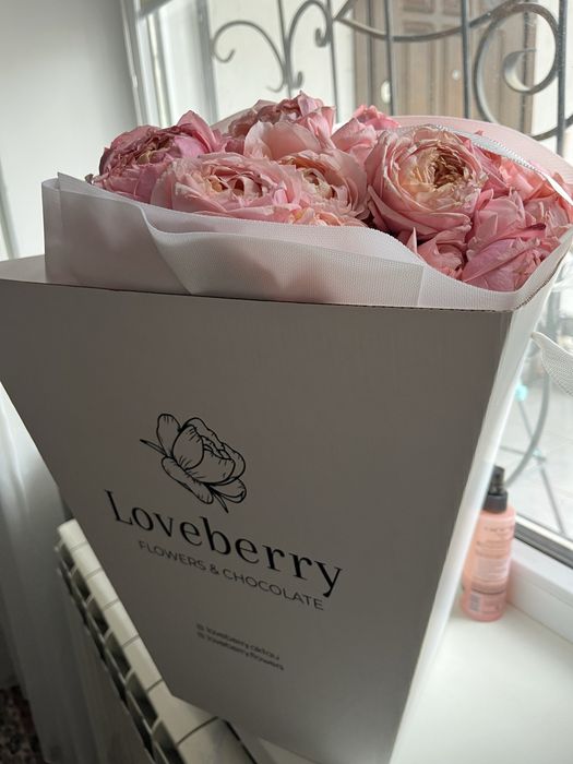 Продаю очень свежий букет цветов