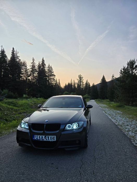 Продавам бмв 335 д