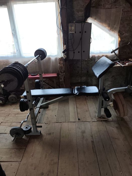 Vând echipamente de fitness