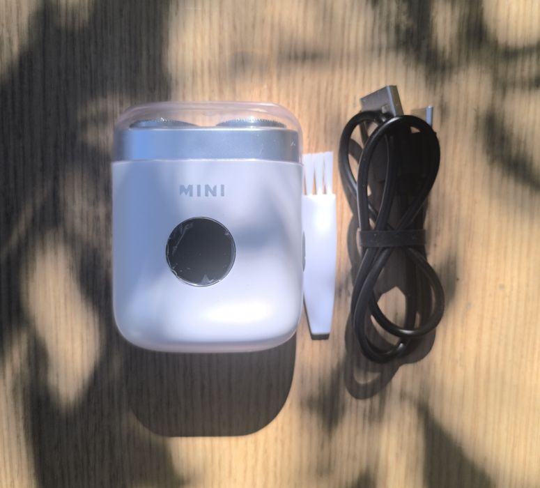 Aparat de ras electric portabil Mini Shaver TX1