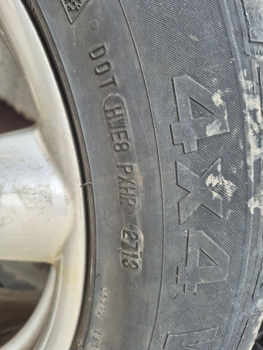 Vând jante cu cauciucuri R17 Rial Germany