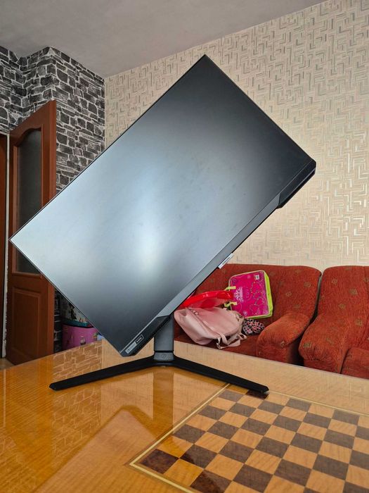 Samsung Odyssey G4 27" 240hz