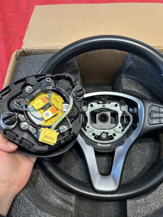 Волан с пера Мерцедес c-class W205