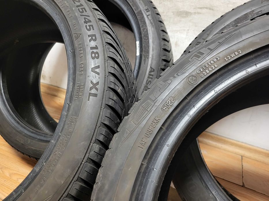 225/40/18 Bridgestone / 215/45/18 Continental / всесезонни гуми