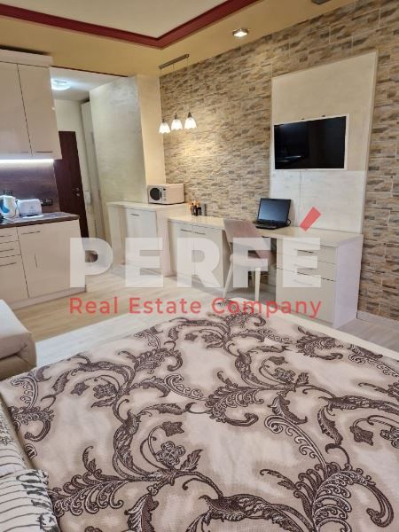 Продава се Едностаен апартамент в Созопол - 45 кв.м за 1445 €/кв.м - Снимка #1