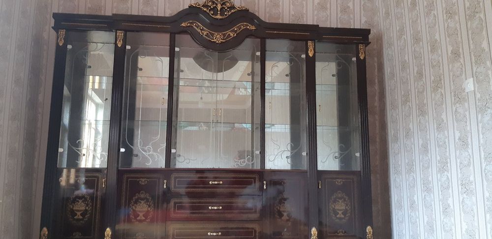 Stenka mebil sifati zor surochna sotiladi