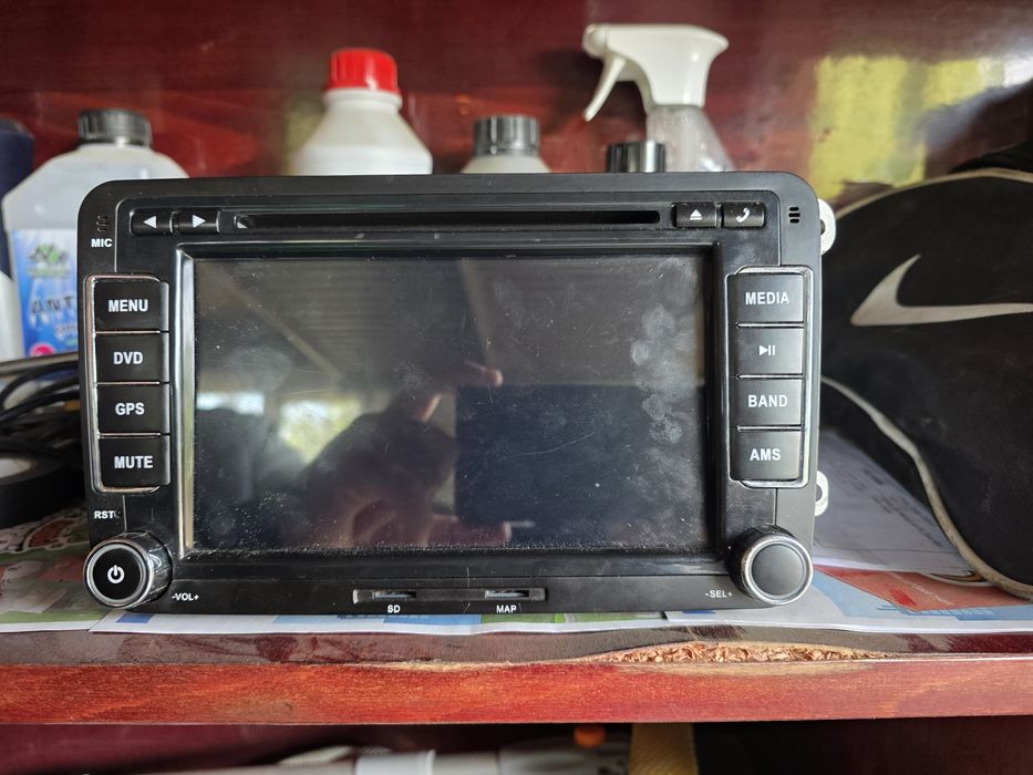 Vând navigație android