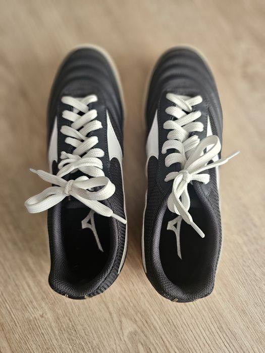 Обувки за футбол Mizuno Morelia 42 номер
