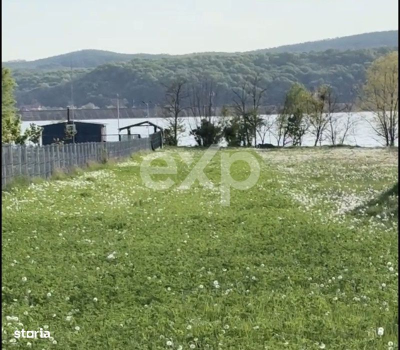 Teren de Vanzare 2100 mp- Iesire la Lacul Budeasa